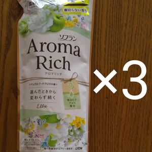 ソフラン アロマリッチ エリー ナチュラルブーケアロマの香り 柔軟剤 詰替用 400ml