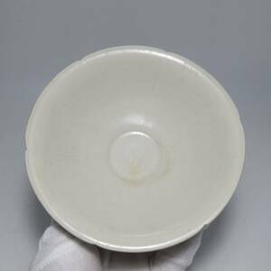 中国　北宋　青白釉六瓣葵口碗　花口　時代物　古美術　白釉　　
