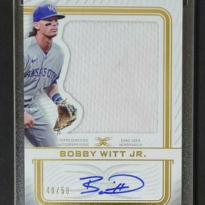 (ボビーウィットJr) 50枚限定 2023 Topps Definitive Bobby Witt Jr Relic Auto 実使用ジャージ 直書き直筆サイン ロイヤルズ (土汚れ付き)の画像1