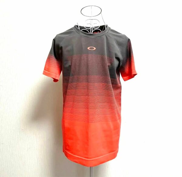 【oakley】スポーツTシャツ　速乾