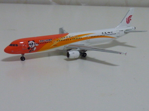 Phoenix 1/400 中国国際航空　A321（パンダ塗装）