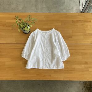 美品 SUN VALLEY サンバレー 格子刺繍柄ドルマンブラウストップス 前後2WAYワイドシャツ コットンカットソー ホワイト白色系 Mサイズの画像2