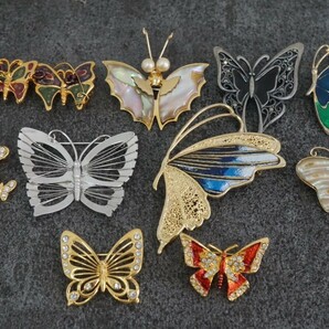 B143 蝶々 バタフライ 昆虫 ブローチ ヴィンテージ アクセサリー アンティーク 大量 セット まとめて おまとめ まとめ売り 装飾品の画像1