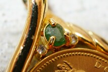 1947 天然エメラルド コイン ゴールドカラー ペンダント ネックレス ヴィンテージ アクセサリー アンティーク 天然石 宝石 カラーストーン_画像2