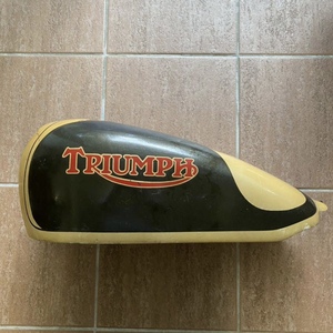 当時物　ビンテージ　トライアンフ　トラッカー　タンク　ファイバータンク　vintage triumph 