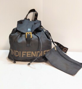 【FENDI】フェンディ　タグ裏シリアル279.263390.073 ナイロン リュック 黒　ブラック　シンプル　バックパック　010JLHJU59