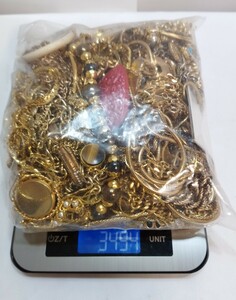 【総重量3,494g】ゴールドカラーアクセサリー　ネックレスなどまとめ　山　005JHHJU48