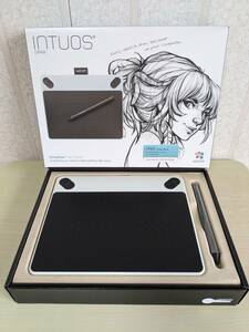 Wacom Intuos Draw★ホワイト★ワコムペンタブレット CTL-490/W0★外箱取説等付属品全部付き★ペンタブ★動作確認済み