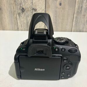 ジャンク 動作未確認 デジタル一眼レフカメラ Nikon D5100 ボディ 専用ケース付き フラッシュが閉じません。の画像4