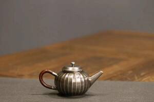 v старый предмет .v [ сырой пешка ] масса 148g оригинальный серебряный 99% серебряный бутылка зеленый чай горячая вода . заварной чайник чайная посуда золотой . чайная посуда времена предмет старый серебряный чай . чай кувшин "hu" 