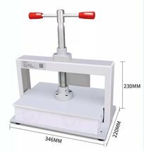 人気　 上質 製本用プレス機 A4 手動紙プレス機 卓上 ハンドプレス機 業務用 手動プレスマシン 高圧圧着機_画像3