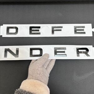 DEFENDERディフェンダー　フロントエンブレム　艶ありブラック　ランドローバー