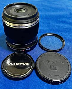 【OLYMPUS オリンパス M.ZUIKO DIGITAL ED 30㎜ F3.5 マクロ 超美品、レンズガード&CP.Lフィルター付き】