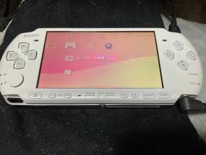 PSP 3000 本体＆メモリースティック4GB 中古　バッテリーとアダプター無し