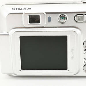 【完動美品】人気 フジフィルム FUJIFILM FinePix A500 元箱・付属多数の画像4