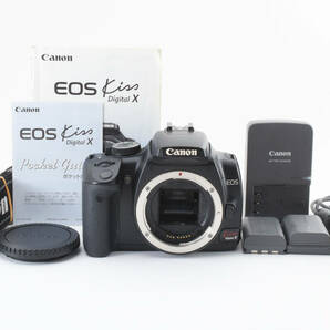 【完動良品】人気機種 Canon キャノン EOS Kiss DIGITAL X ボディ 付属品多数の画像1