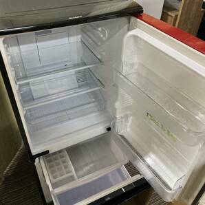 送料無料!!SHARP シャープ 137L 冷凍冷蔵庫 SJ-BK14Y-B 2ドア冷蔵庫 動作品 2014年製/042-49の画像3