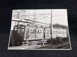 【昔の鉄道写真】L710-19■新宿駅■回9352M■クモハ73612+サハ78188■昭53.1.27■国鉄