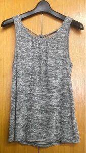 レディース★GAP★タンクトップ　XS　グレー　中古品