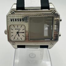VERSUS 腕時計 クオーツ クォーツ メンズ腕時計 ヴェルサス ヴェルサーチ 白文字盤 箱付き IH_画像3