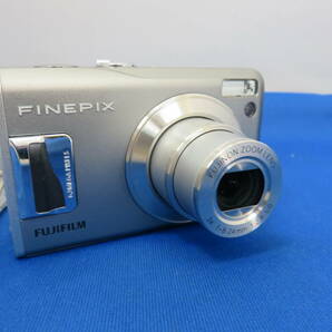 ＃2413 FUJIFILM フジフィルム FinePix F31fd コンパクトデジタルカメラ FUJINON ZOOM LENS 3xf=8-24mm 1:2.8-5.0 USED品の画像2