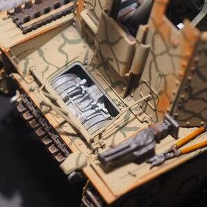 １／３５ ドラゴン 自走１５ｃｍ重歩兵砲グリレＨ型 内部インテリア作成済み 塗装済み完成品の画像10