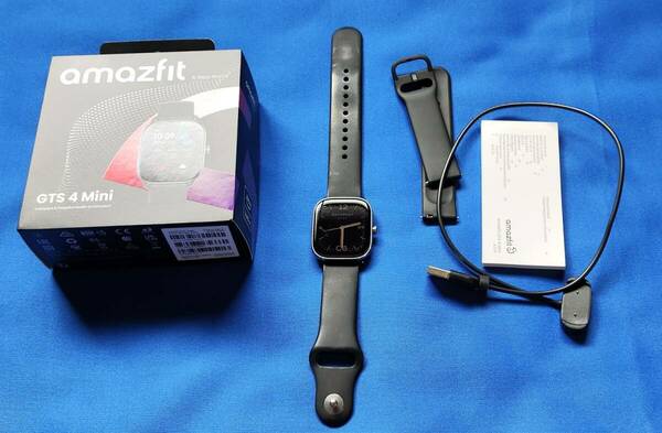 送料込 Amazfit GTS 4 Mini 日本版、交換バンド付き