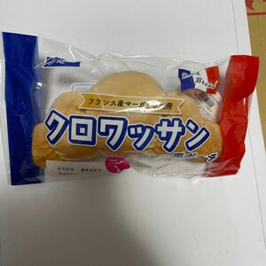 カミオジャパン パロディポーチ クロワッサン ペンケース 小物入れ オシャレ かわいい SNS映え イチオシ