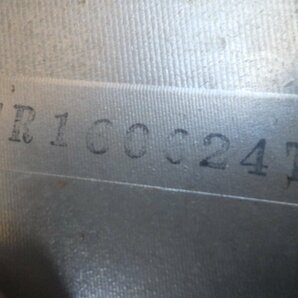 r573-34 ★ いすゞ ギガ メッキ コーナーパネル 右側 運転席側 H19年 PDG-CYJ77W8A 140-3の画像10
