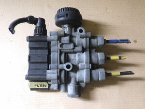 r352-238 * Isuzu Forward air valve relay H22 year PKG-FRR90T2 80-3