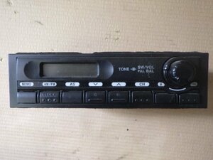 r433-28 * Mitsubishi Fuso generation Canter original AM/FM radio BJG-FE74B 60-13