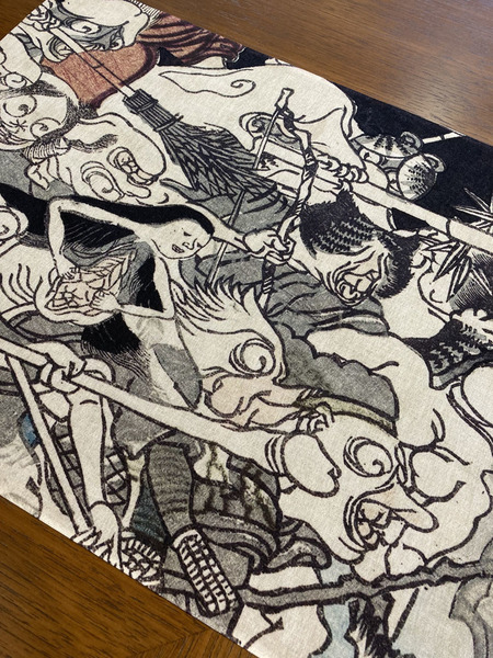 歌川国芳　手ぬぐい 浮世絵　春画　妖怪の戦　サイズは約93cm 35cm