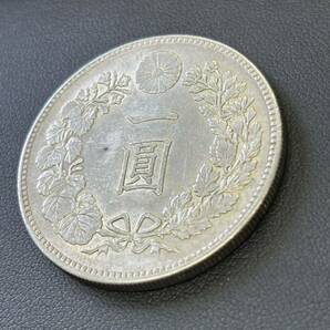 1円〜 明治22年 一圓銀貨 銀貨 日本古銭 アンティークコレクションコイン 38mm 27g 比重確認済 管理AA-10の画像3