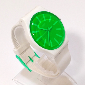 【 稼働中 】 Swatch AG 2018 GRASSNEON SUOW166 Quartz Watch スウォッチ クオーツ 腕時計の画像2