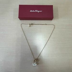 【T0411】サルヴァトーレ サルバトーレ フェラガモ salvatore ferragamo ネックレス ガンチーニ バッグ アクセサリー 保存箱有り