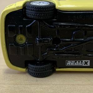 【TS0421 54】スバル インプレッサ 22B 1/72 イエローカラー REAL-X MADE IN CHINA ミニカー コレクション の画像6