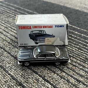 [TS0421 88] Tomica Limited Vintage Prince Gloria LV-02 1/64 minicar 