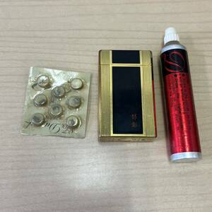 [T0429]S.T Dupon Dupont gas lighter smoking goods smoking . lighter Gold color black fire strike stone put on fire not yet verification Junk 