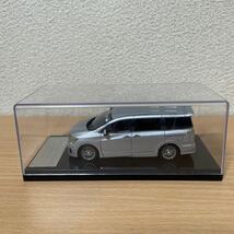 ◇ 【発送は土日のみ】【訳あり品】1/43　WiTS エルグランド　ライダー　Brilliant Silver◇_画像3