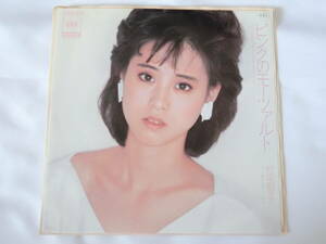松田聖子 EPレコード ピンクのモーツァルト 硝子のプリズム ピンナップ付き