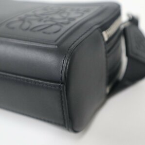 ロエベ LOEWE カメラ クロスボディバッグ ミニ サテンカーフ C565R41X01 ブラック 極上美品 バッグ ショルダーバッグの画像4