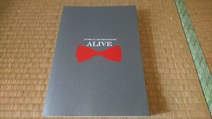 Jun. K 2PM JUNSUYA 1ST PHOTOBOOK ALIVE フォトブック 写真集 ファンサイト キム・ミンジュン ジュンス 