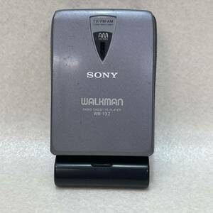 J5209★中古品★ジャンク品★ SONYカセットウォークマン WM-FX2 WALKMAN 動作未確認品　外付け電池ケース付 