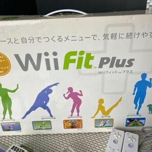 hka★任天堂 Nintendo wii本体 リモコン コントローラー ヌンチャク wiiソフト12本 Wii Fit Plus 他 周辺機器 現状保管品★の画像2