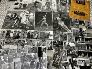 yn* Showa Retro photo photograph 67 sheets together beautiful person swimsuit sexy monochrome Schott model valuable photograph old photograph present condition goods *