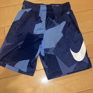 ハーフパンツ ショートパンツ　ナイキ　NIKE ドライフィット　130 140 S サッカー