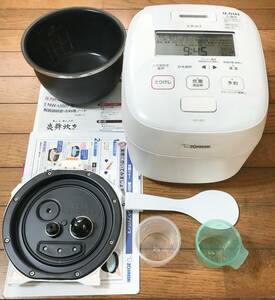 象印 ZOJIRUSHI 炊飯器炎舞炊き NW-US07-WZ 新品同様 内蓋新品