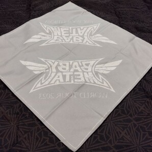 【非売品！貴重】新品未使用！2023年 EU＆UK ツアー VIP 入場者 限定 特典 バンダナ BABYMETAL WORLD TOUR 2023 10 ONE 海外 mm ロゴ Tの画像3