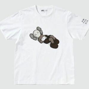 カウズ KAWS ユニクロ UNIQLO UT グラフィックTシャツ（半袖）ホワイト　XLサイズ