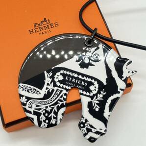 HERMES エルメス ETRIERS タッタソール タトゥーアージュGM ネックレス ペンダント ブラック系の画像1